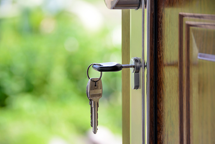A2B Locks are able to provide local locksmiths in Stanwell to repair your broken locks. 